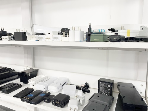 超聲波焊接機在電子設(shè)備外殼焊接中的應(yīng)用、難點及解決方案